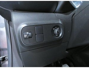 
										CITROEN C3 1.5 BLUEHDI 100CV SHINE full									
