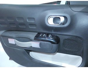 
										CITROEN C3 1.5 BLUEHDI 100CV SHINE full									