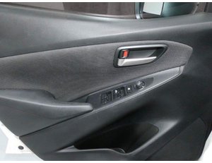 
										MAZDA MAZDA2 2 1.5 E-SKYACTIV 90CV MHEV MT HOMURA full									