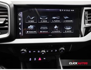 
										AUDI A1 SPORTBACK 25 TFSI 95CV ADRENALIN full									