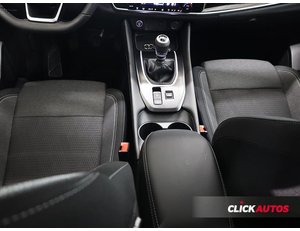 
										NISSAN QASHQAI 1.3 DIGT 140CV MHEV N-CONNECTA full									