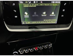 
										PEUGEOT 2008 1.2 PURETECH 130CV ALLURE PACK EAT8 full									