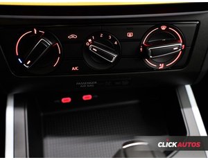 
										SEAT ARONA 1.0 TSI 110CV STYLE XM DSG full									