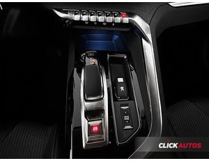 
										PEUGEOT 3008 PHEV 225CV ALLURE PACK EAT8 full									