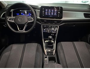 
										VOLKSWAGEN T-ROC 1.0 TSI 110CV LIFE full									