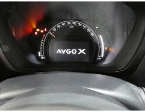 
										TOYOTA AYGO X CROSS 1.0 72CV PLAY full									