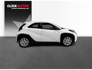 
										TOYOTA AYGO X CROSS 1.0 72CV PLAY full									