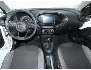 
										TOYOTA AYGO X CROSS 1.0 72CV PLAY full									