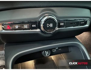 
										VOLVO XC40 2.0 163CV B3 G CORE AUTO full									