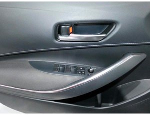 
										TOYOTA COROLLA TS 1.8 E-CVT 122CV 125H ACTIVE TECH full									