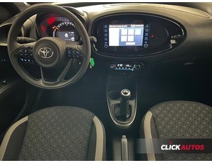 
										TOYOTA AYGO X CROSS 1.0 72CV LIKE SKY full									