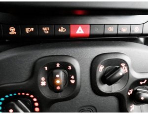 
										FIAT PANDA 1.0 70CV HYBRID full									