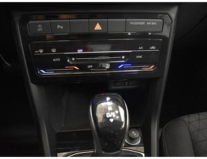 
										VOLKSWAGEN T-CROSS 1.0 TSI 110CV ADVANCE DSG full									