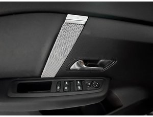 
										CITROEN C4 1.5 BLUEHDI 130CV FEEL PACK EAT8 full									