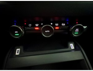 
										CITROEN C4 1.5 BLUEHDI 130CV FEEL PACK EAT8 full									