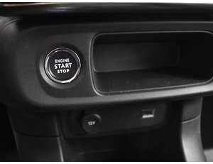 
										CITROEN C3 1.2 PURETECH 110CV SHINE full									