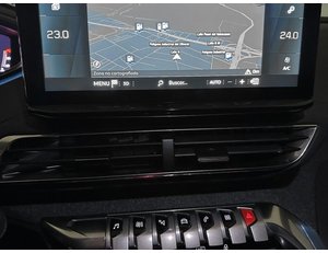 
										PEUGEOT 3008 1.2 PURETECH 130CV ALLURE PACK full									