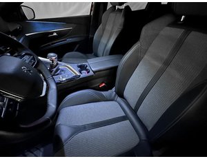 
										PEUGEOT 3008 1.2 PURETECH 130CV ALLURE PACK full									