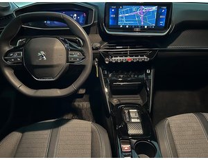 
										PEUGEOT 208 1.2 PURETECH 100CV ALLURE PACK EAT8 full									