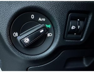 
										SKODA KAMIQ 1.0 TSI 110CV AMBITION full									
