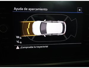 
										VOLKSWAGEN T-ROC 1.0 TSI 110CV LIFE full									