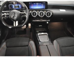 
										MERCEDES BENZ CLASE A 2.0 D 116CV 180D AMG LINE PREMIUM full									