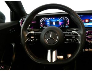 
										MERCEDES BENZ CLASE A 2.0 D 116CV 180D AMG LINE PREMIUM full									