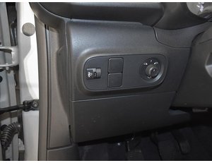 
										CITROEN C3 1.2 PURETECH 83CV SHINE full									