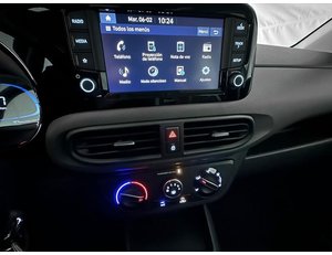 
										HYUNDAI I10 1.0 MPI 66CV ESSENCE full									