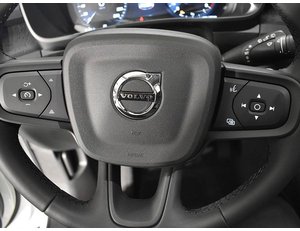 
										VOLVO XC40 1.5 129CV T2 ESSENTIAL AUTO full									