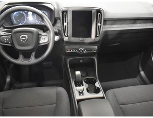 
										VOLVO XC40 1.5 129CV T2 ESSENTIAL AUTO full									