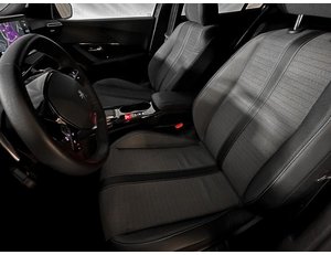 
										PEUGEOT 2008 1.5 BLUEHDI 130CV ALLURE PACK EAT8 full									