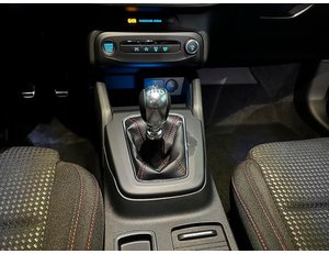 
										FORD FOCUS 1.0 ECOBOOST 125CV MHEV ST LINE full									