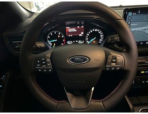 
										FORD FOCUS 1.0 ECOBOOST 125CV MHEV ST LINE full									