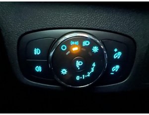 
										FORD FOCUS 1.0 ECOBOOST 125CV MHEV ST LINE full									