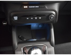
										FORD FOCUS 1.0 ECOBOOST 125CV MHEV ST LINE full									