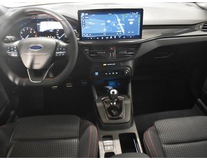
										FORD FOCUS SPORTBREAK 1.0 ECOBOOST 125CV MHEV ST LINE full									