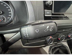 
										VOLKSWAGEN TRANSPORTER 2.0 TDI 110CV FURGON BATALLA CORTA full									