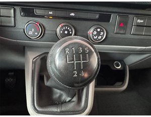 
										VOLKSWAGEN TRANSPORTER 2.0 TDI 110CV FURGON BATALLA CORTA full									