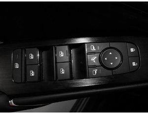 
										NISSAN QASHQAI 1.3 DIGT 140CV MHEV N-CONNECTA SKYLINE PACK full									