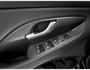 
										HYUNDAI I30 1.5 DPI 110CV KLASS SLX full									