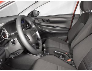 
										HYUNDAI BAYON 1.2 MPI 84CV ESSENCE full									