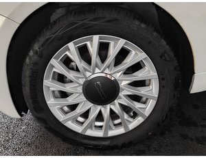 
										FIAT 500 1.0 HYBRID 70CV DOLCEVITA full									
