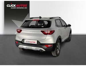 
										KIA STONIC 1.2 DPI 84CV DRIVE full									