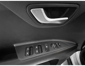 
										KIA STONIC 1.2 DPI 84CV DRIVE full									