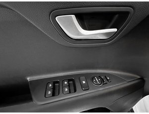
										KIA STONIC 1.2 DPI 84CV DRIVE full									