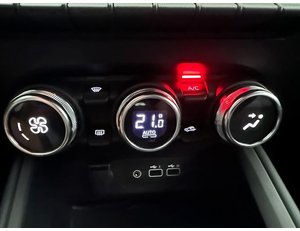 
										MITSUBISHI COLT 100T 1.0 MPI 90CV KAITEKI full									