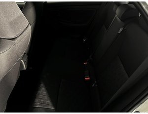 
										TOYOTA YARIS 1.5 E-CVT 120CV 120H BUSINESS PLUS full									
