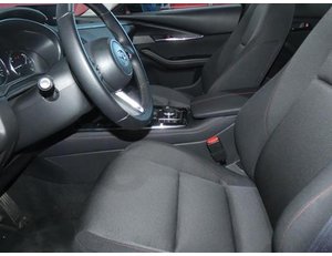 
										MAZDA CX-30 2.0 E-SKYACTIV G 122CV MHEV HOMURA AT full									