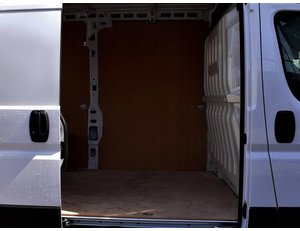 
										PEUGEOT BOXER 2.2 BLUEHDI 140CV VAN L2H2 full									